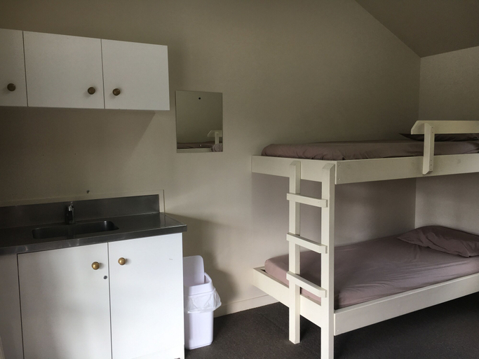Bedroom 3, Opal Hot Springs & Holiday Park, Matamata-Piako