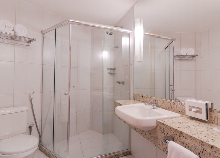 Bathroom 5, Mercure Salvador Boulevard, Salvador