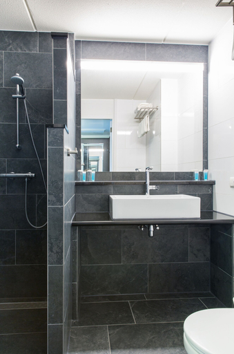 Bathroom 5, Bastion Hotel Almere, Almere