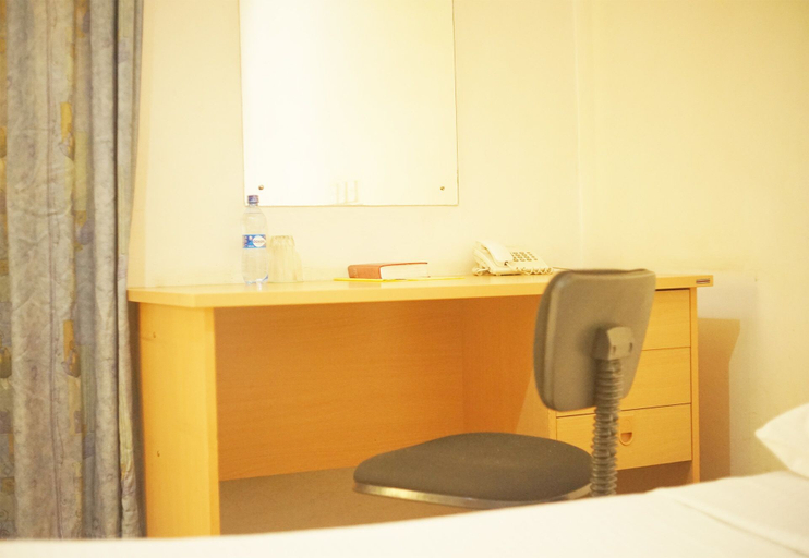 Bathroom, Eldoret Wagon hotel, Turbo
