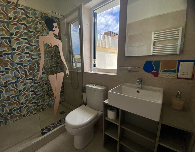 Bathroom 5, BOCO Boutique