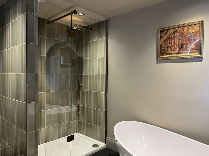 Bathroom 3, The Plough Inn, North Yorkshire