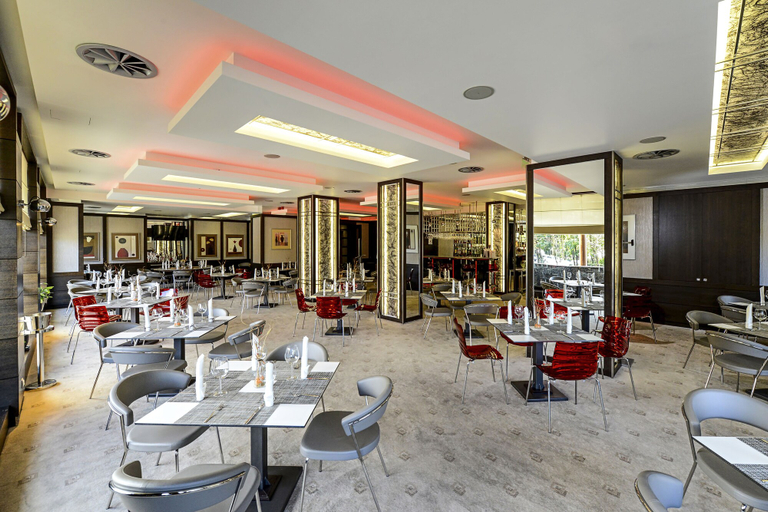 Food & Drinks 2, Rosslyn Central Park Hotel, Stolichna