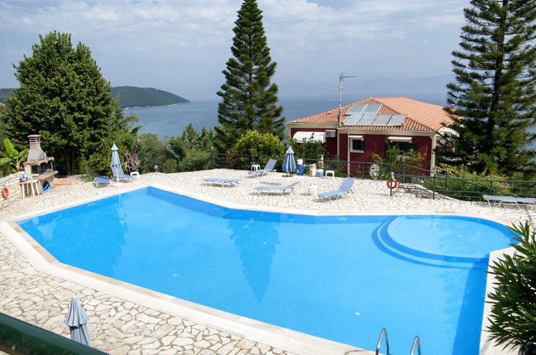 Sport & Beauty 5, Apraos Bay Hotel In Kalamaki Beach, 100m From the Lovely Sandy Beach, Ionian Islands