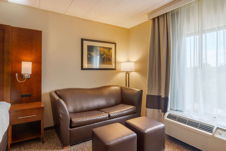 Others 5, Comfort Suites South Park, Colonial Heights