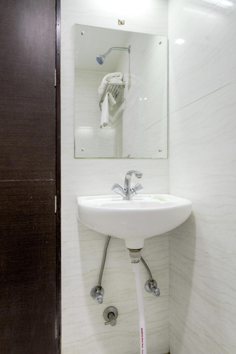 Bathroom 4, Raya Inn, Jaipur