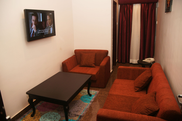 Others 5, Ellis Suite, Ikeja