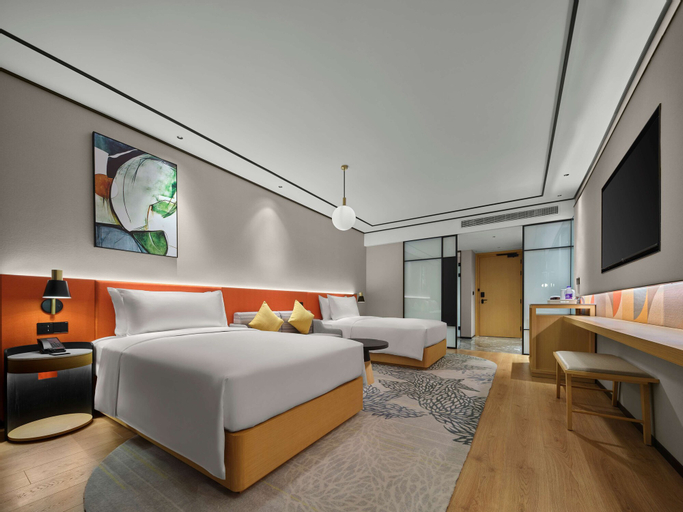 Bedroom 2, Hilton Garden Inn Huzhou Anji Phoenix Mountain, Huzhou
