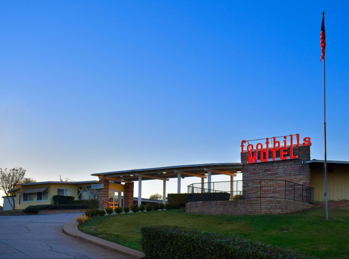 Exterior & Views 2, The Foothills Motel, Placer