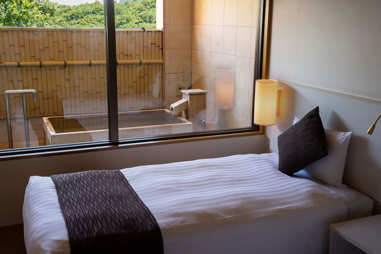 Bedroom 3, Kamenoi Hotel Toba, Toba