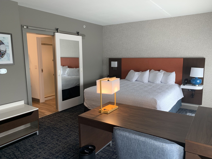 Bedroom 3, Hampton Inn & Suites Cedar Park North Austin, Williamson