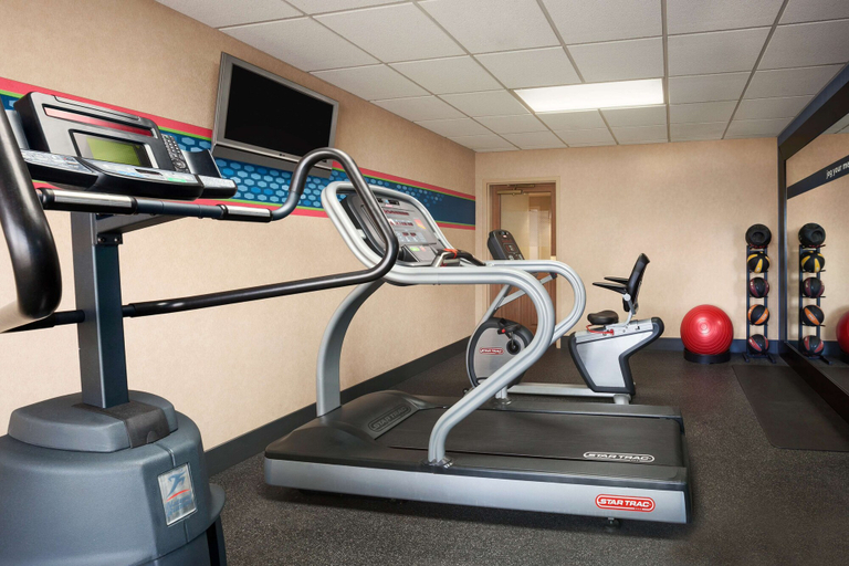 Others 5, Hampton Inn Geneva, Ontario