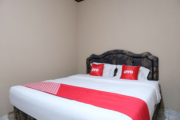 Bedroom 1, OYO 1851 Homestay Joss, Belitung