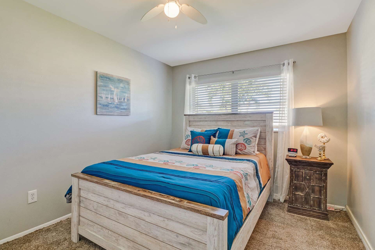 Bedroom 3, 220 Albatross St, Lee