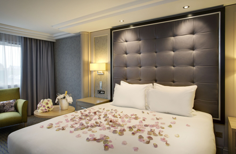 Bedroom 3, DoubleTree by Hilton Glasgow Central, Glasgow