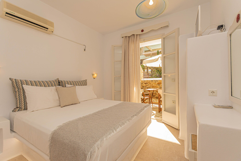 Bedroom 2, Studio Strouvalis, South Aegean