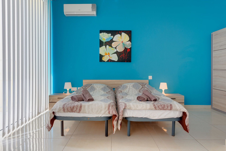 Others 4, Modern Penthouse in the Heart of Saint Julian's, St Julian's