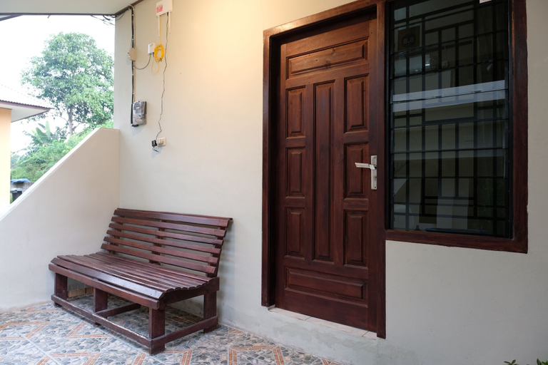 Exterior & Views 2, OYO 1851 Homestay Joss, Belitung