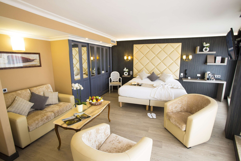 Bedroom 3, BEST WESTERN PLUS CANNES RIVIERA & SPA, Alpes-Maritimes