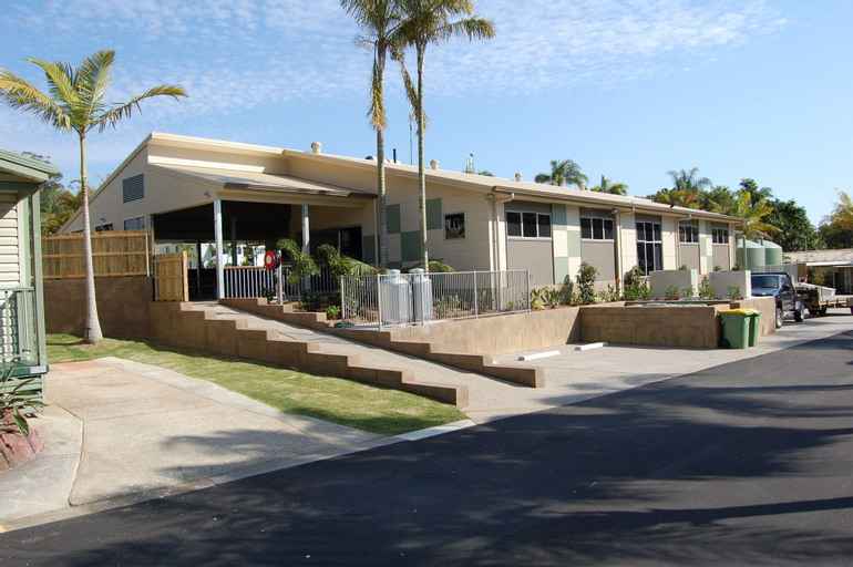 Exterior & Views 2, Ashmore Palms Holiday Village, Gold Coast