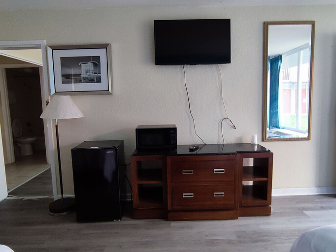 Others 5, Clover Inn & Suites, Caddo