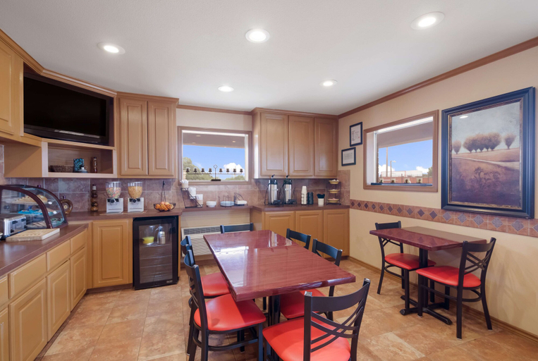 Others 5, SureStay Hotel by Best Western Rockdale, Milam