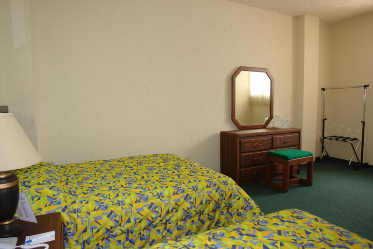 Bedroom 3, Hotel Fiesta Versalles, Monterrey