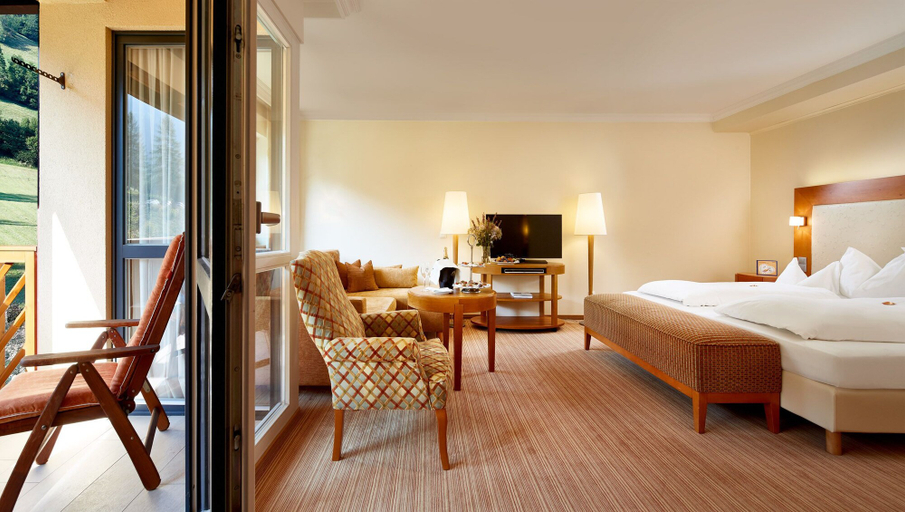 Bedroom 3, DAS RONACHER Thermal Spa Hotel, Spittal an der Drau