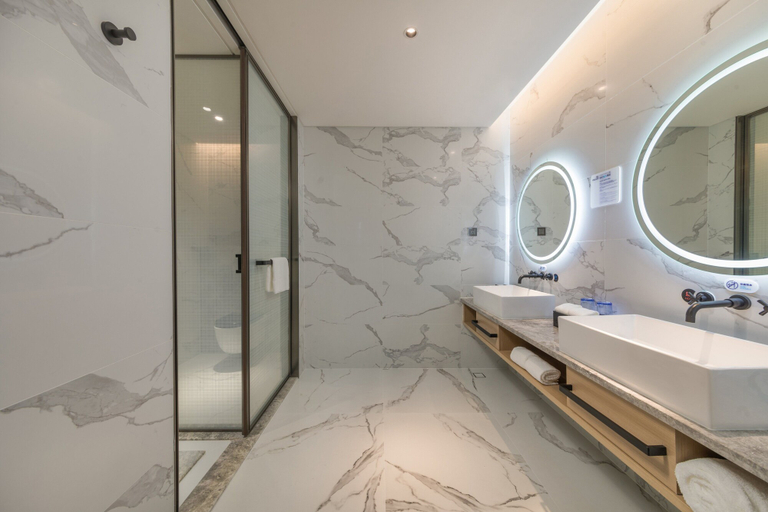 Bathroom 4, Holiday Inn Express NANCHANG WEST STATION by IHG, Nanchang