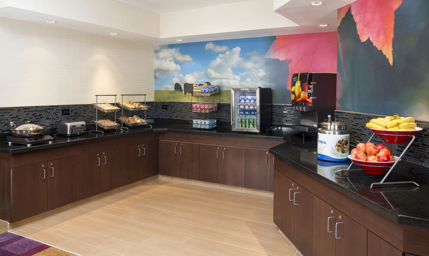 Others 5, Fairfield Inn & Suites Peru, La Salle