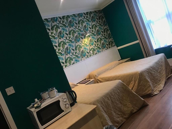 Bedroom 2, Avis Hotel Bromley, London