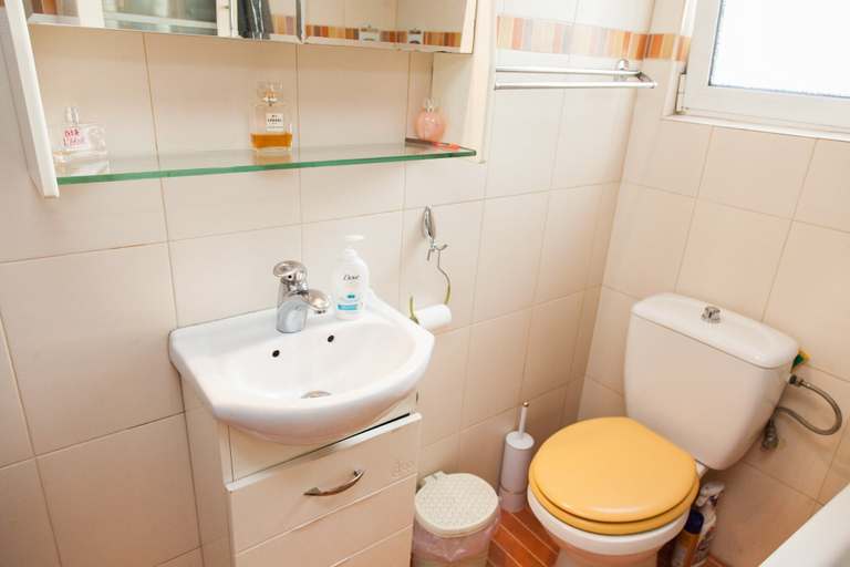 Bathroom 3, Cute apartment in Neos Kosmos, Attica