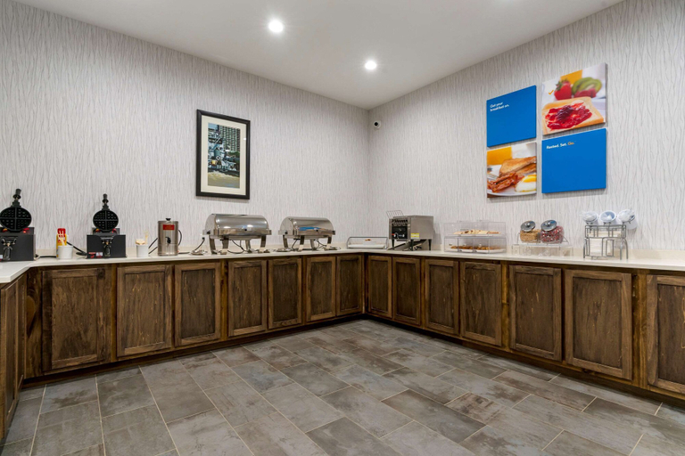 Food & Drinks 5, Comfort Suites Paducah Mall Area, McCracken