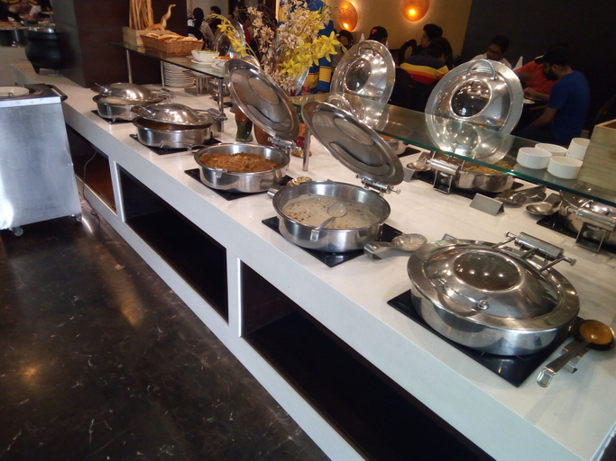 Food & Drinks 5, Gurmon Hotels Sohna Road Gurugram, a member of Radisson Individuals, Gurgaon