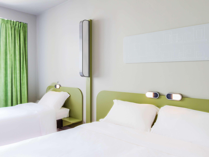 Room 4