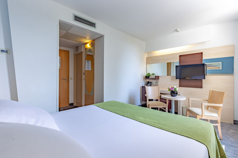 Bedroom 3, Valamar Diamant Hotel, Poreč