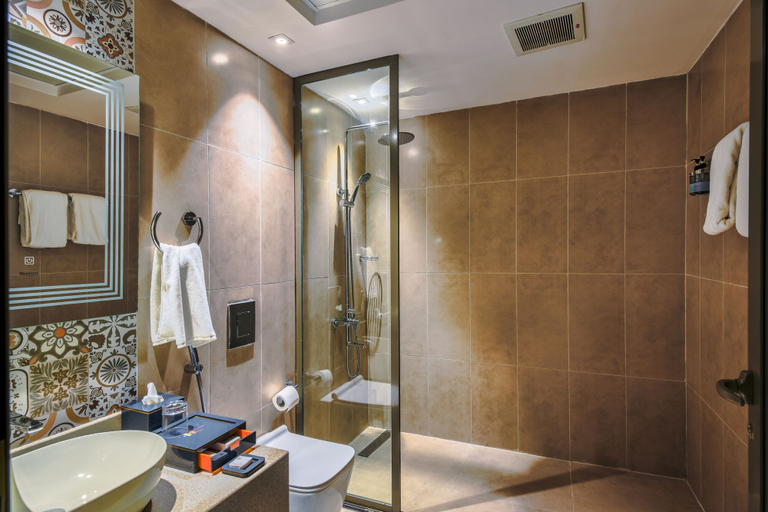 Bathroom 5, Ewaa Express Hotel - Khorais, Riyadh