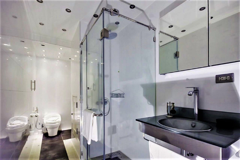 Bathroom 4, 20th Floor 2-bed Condo With Stunning Views, Pattaya