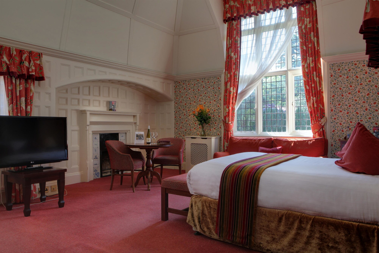 Bedroom 3, Best Western Plus Grim's Dyke Hotel, London
