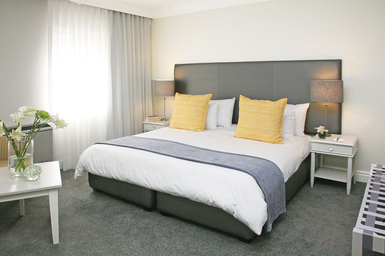 Bedroom 3, Foreshore Hotel, City of Cape Town