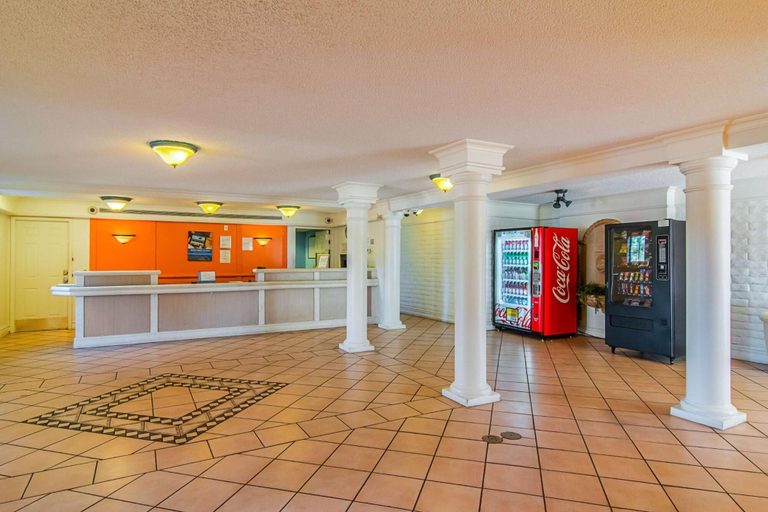 Others 5, Stayable Jacksonville North, Duval