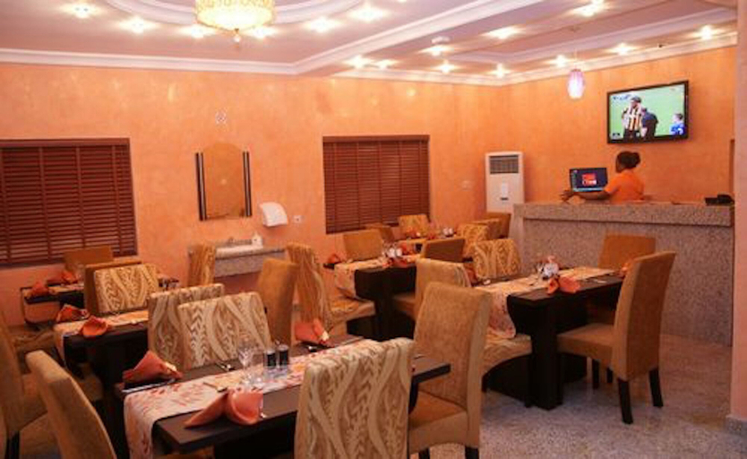 Food & Drinks 4, Ellis Suite, Ikeja
