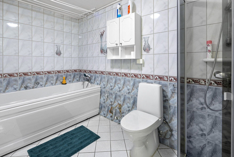 Bathroom 4, Hardanger Guesthouse, Ulvik