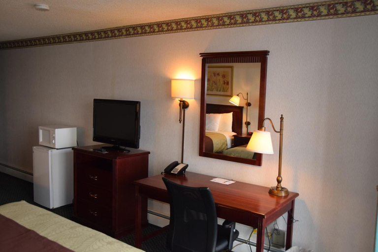 Bedroom 4, National 9 Gillette, Campbell