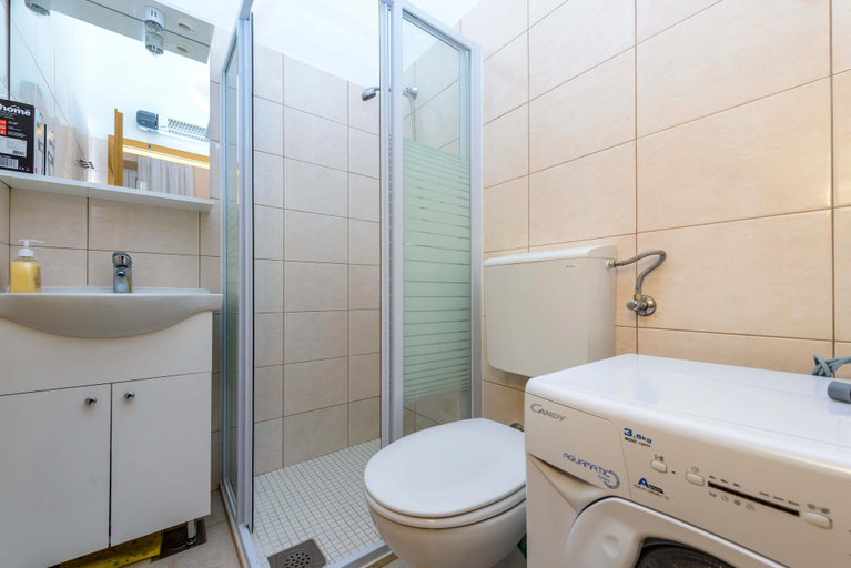 Bathroom 4, Kike's Apartment, Dubrovnik