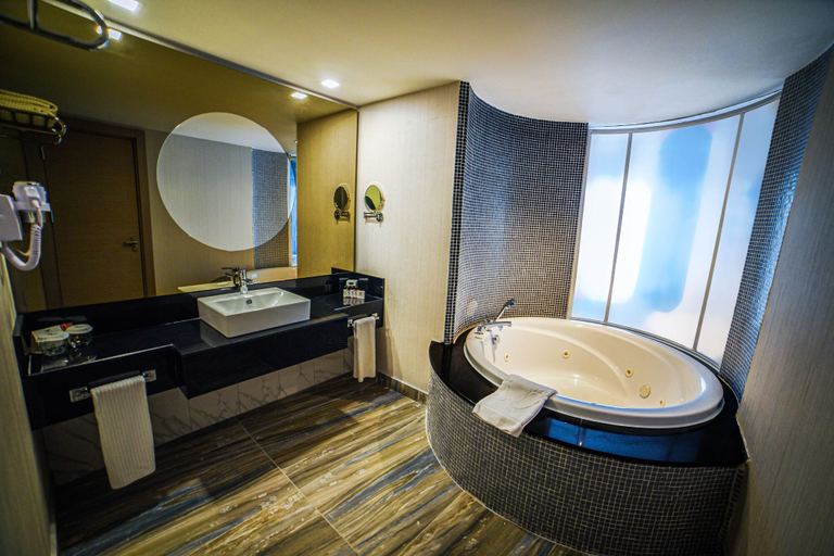 Bathroom 4, Royal Wings Hotel - All Inclusive, Antalya