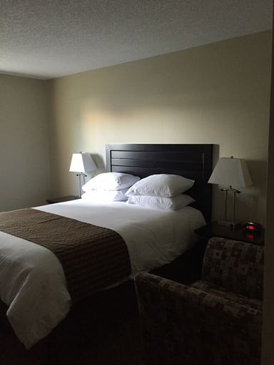 Bedroom 5, Econo Lodge Okotoks, Division No. 6