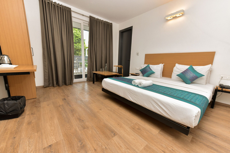 Bedroom 3, Hotel White Saffron, West