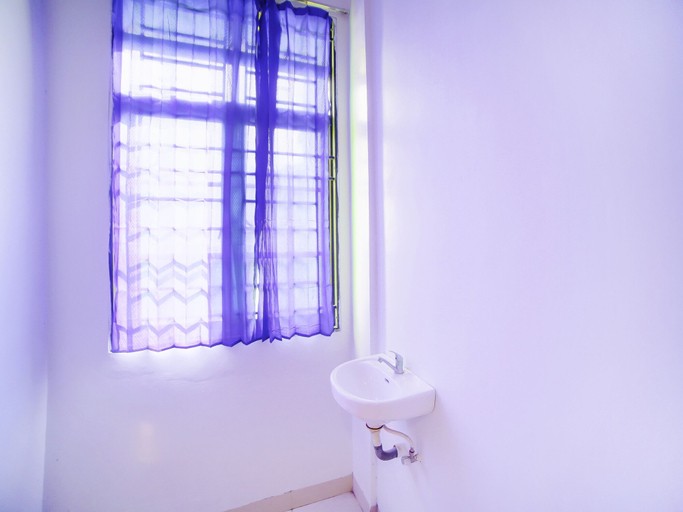 Bathroom 4, OYO 91283 Sg Premium Guest House, Medan
