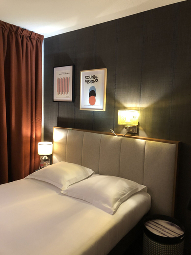 Bedroom 5, greet hotel La Teste Bassin d' Arcachon, Gironde